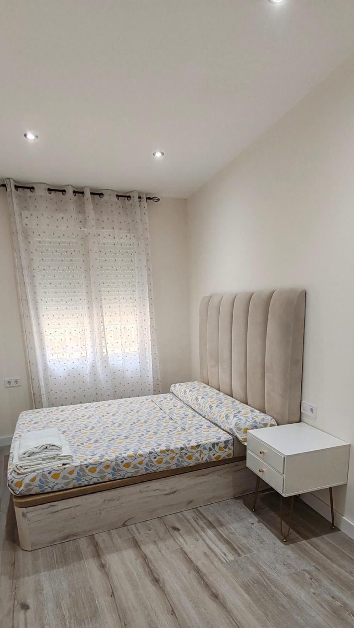 Apartamento Casa El Oasis Madrid Exterior foto
